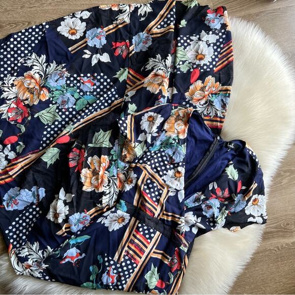 Lulus Aleta Navy Blue Print Short Sleeve Surplice Maxi Dress - Picture 4 of 10